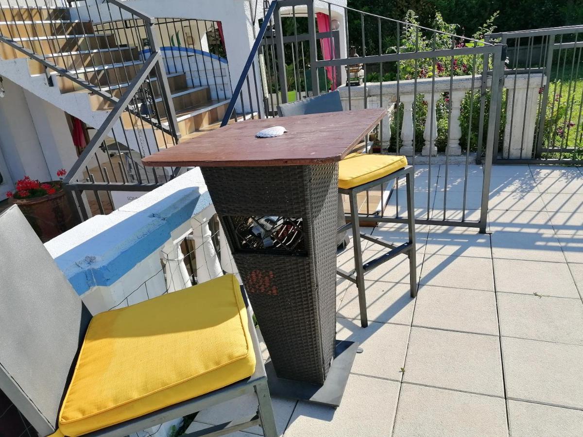 Appartement Lumineux A Voreppe Avec Piscine Екстериор снимка