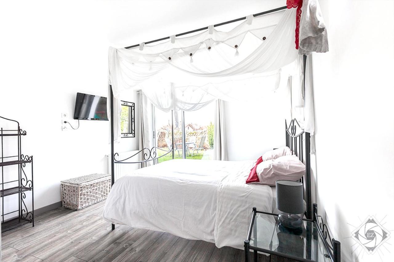 Appartement Lumineux A Voreppe Avec Piscine Екстериор снимка
