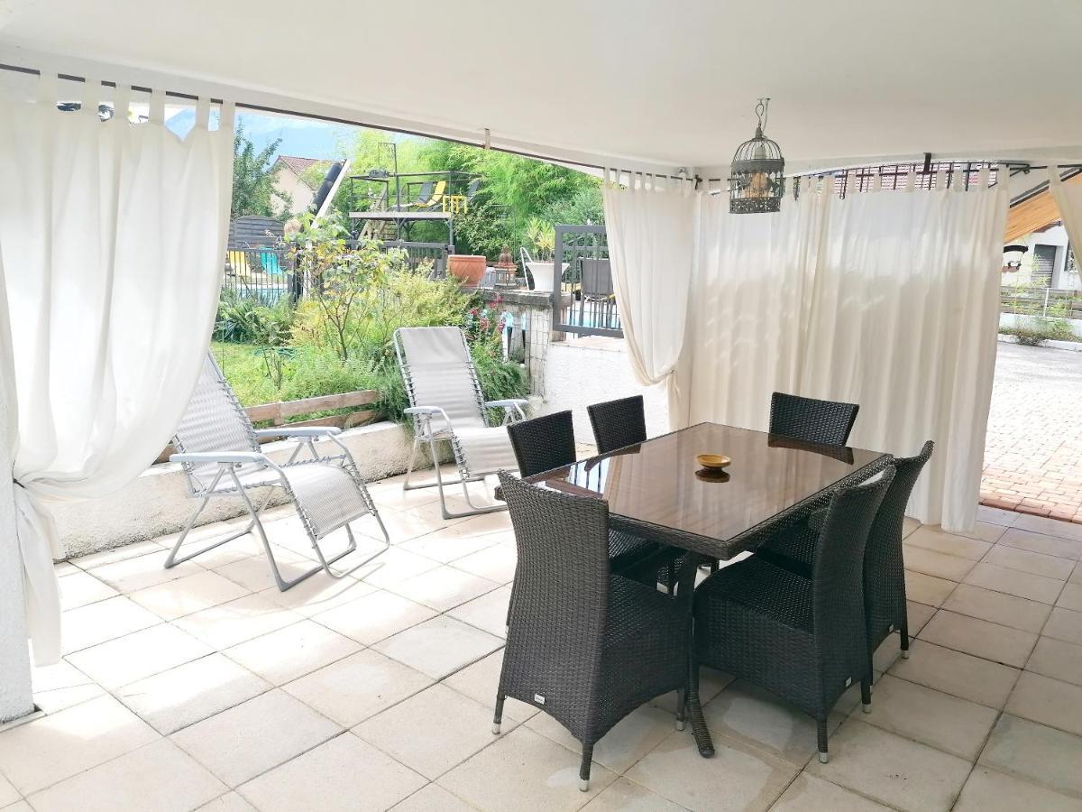 Appartement Lumineux A Voreppe Avec Piscine Екстериор снимка